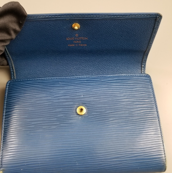 LOUIS VUITTON Vintage Trifold Epi leather bifold Wallet/France - Picture 8 of 16